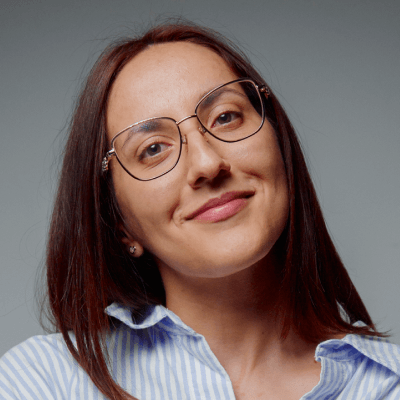 Manuela Nikolova - Social Media Expert